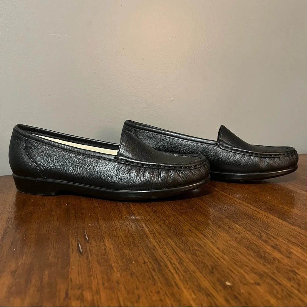 SAS Black Leather Loafers - Picture 10 of 12